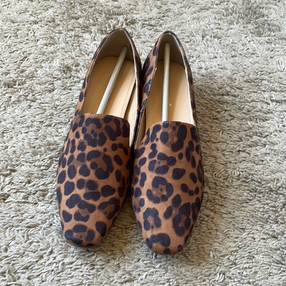 Cute leopard loafers - Picture 1 of 5
